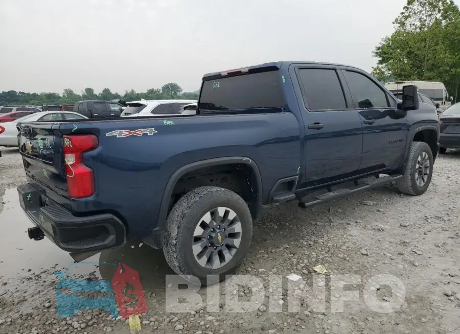 2GC4YME78N1228685 Photo# 3