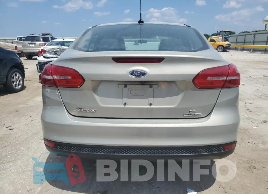 1FADP3F24GL339107 Photo# 6
