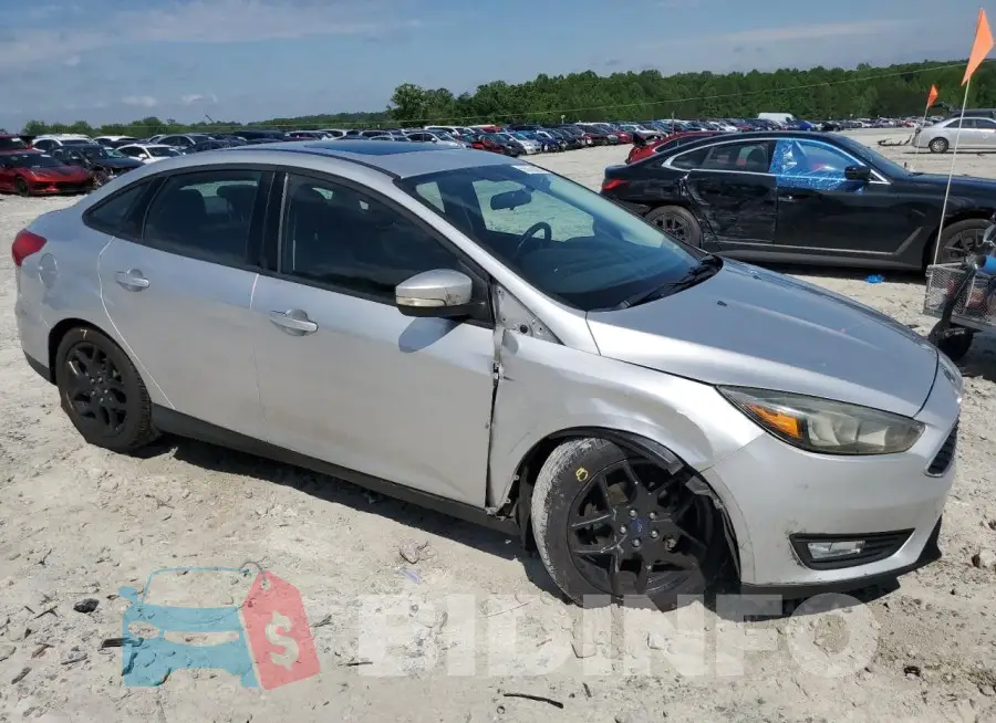 1FADP3F25GL307525 Photo# 4