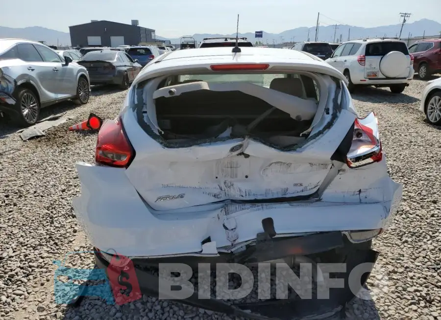 1FADP3K22JL273539 Photo# 6