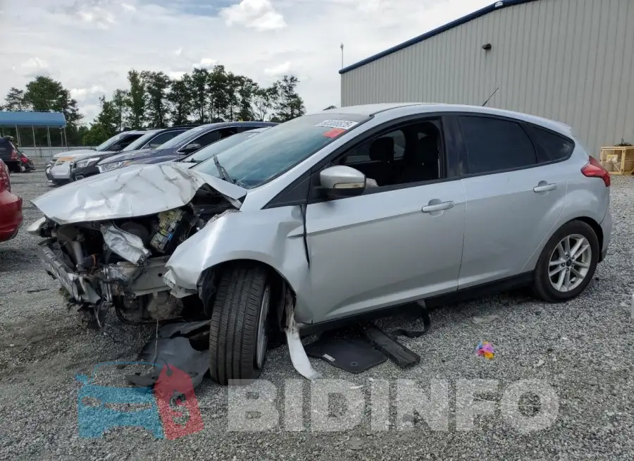 1FADP3K2XGL289996 Photo# 1