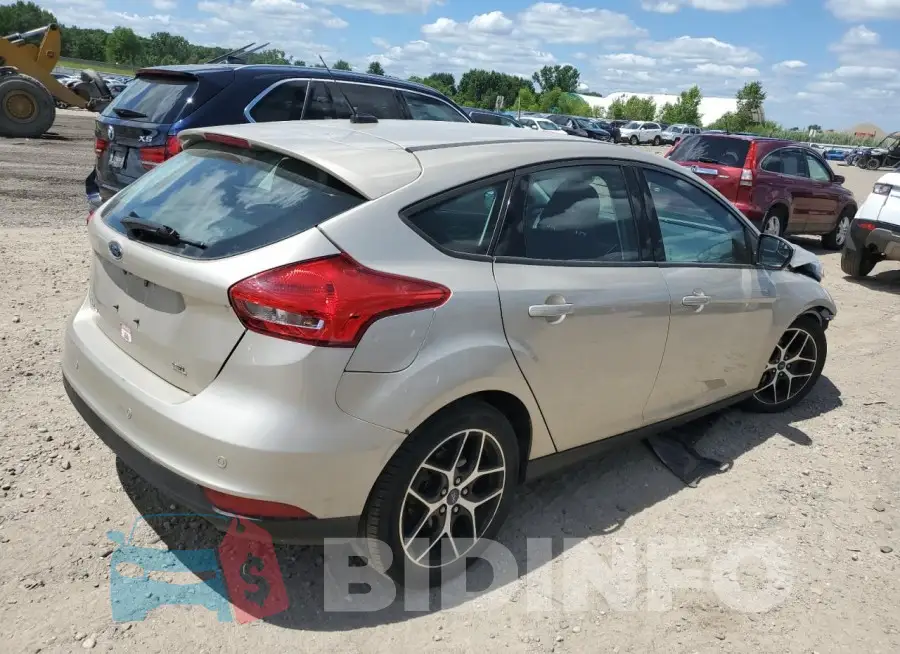 1FADP3M21HL270526 Photo# 3