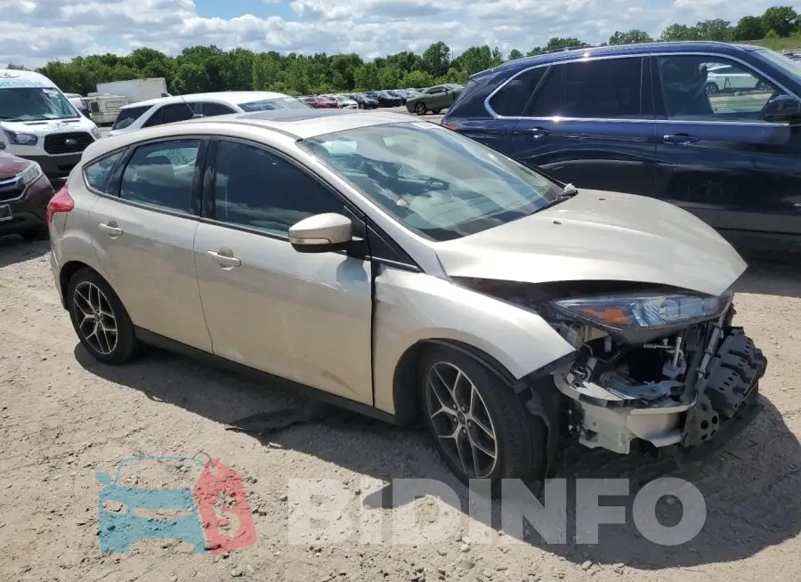 1FADP3M21HL270526 Photo# 4
