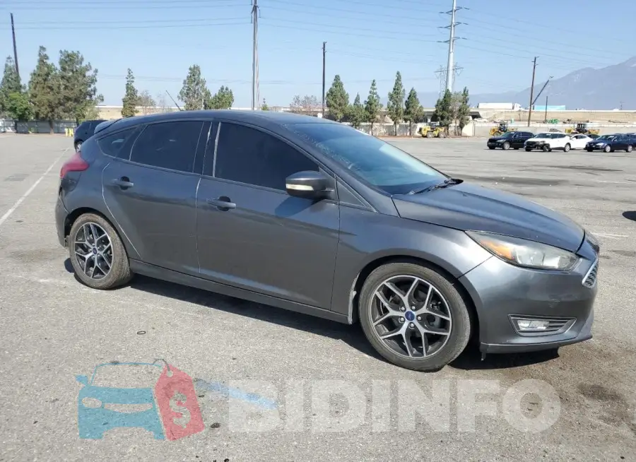 1FADP3M24HL263649 Photo# 4