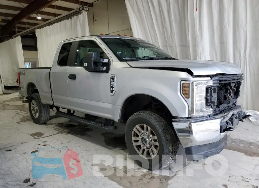 1FT7X2B62JEB02993 Photo# 4