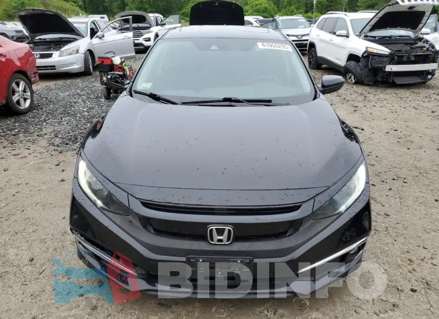 19XFC1F34KE203170 Photo# 5