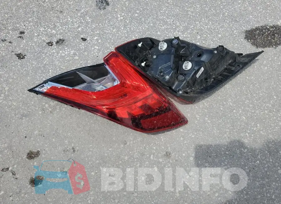 19XFC2F50GE025322 Photo# 12