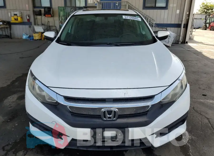 19XFC2F75HE208539 Photo# 5