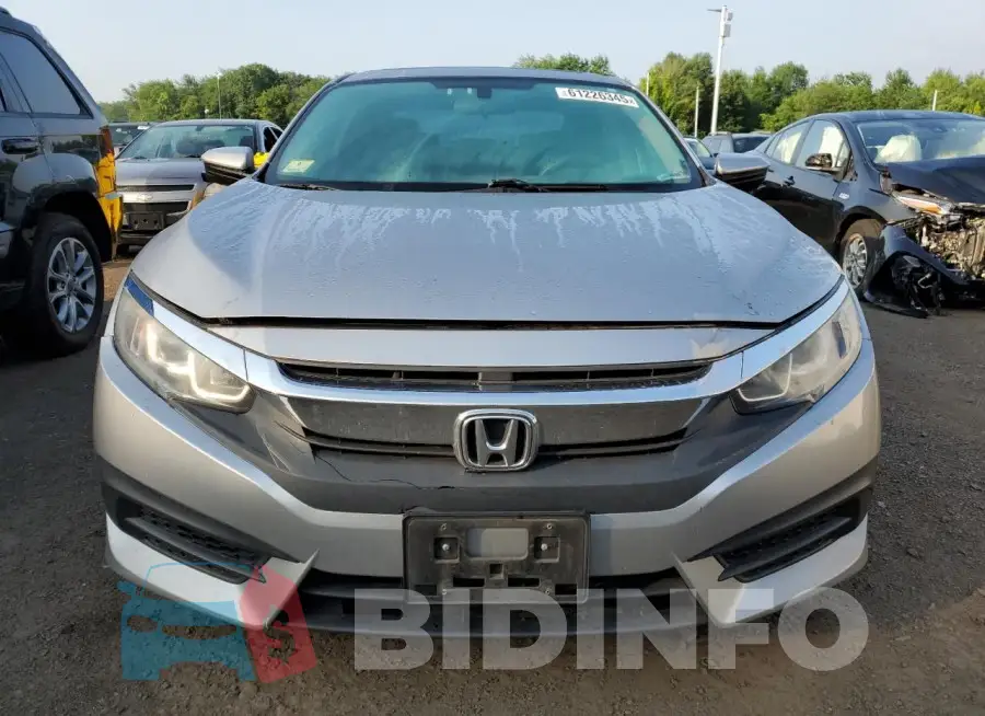 19XFC2F76HE217203 Photo# 5