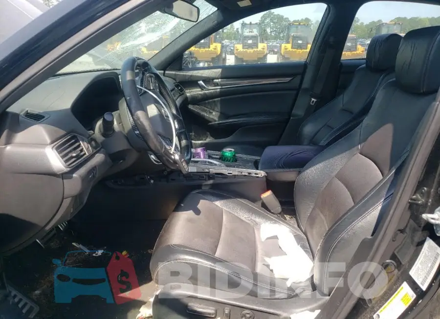 1HGCV2F39JA001737 Photo# 7