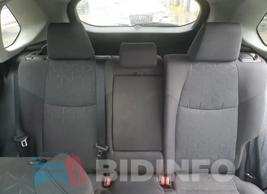 2T3P1RFV2MC142047 Photo# 10