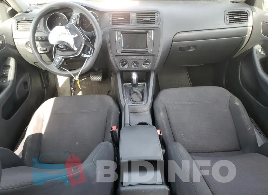 3VW267AJ0GM389881 Photo# 8