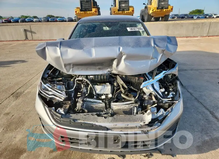 3VW7M7BU5RM027889 Photo# 5