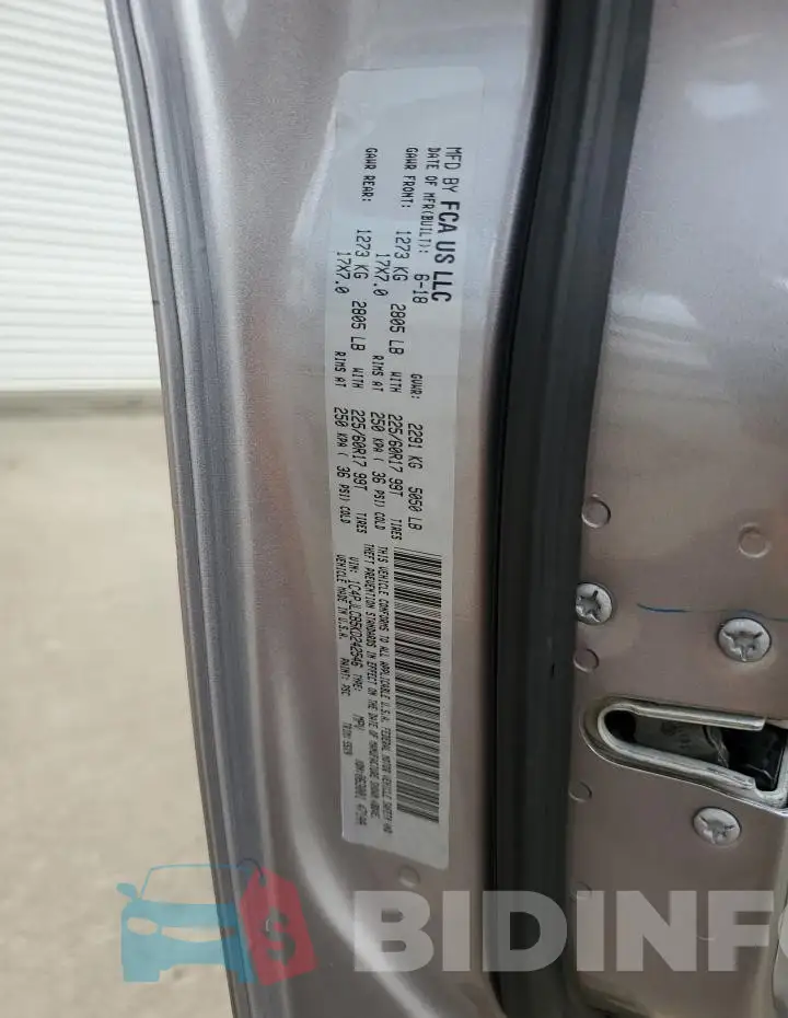 1C4PJLCB5KD242546 Photo# 13