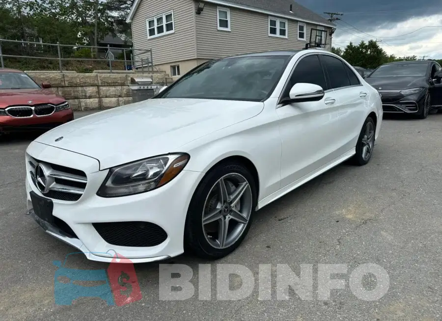 WDDWF4KB5JR401867 Photo# 1