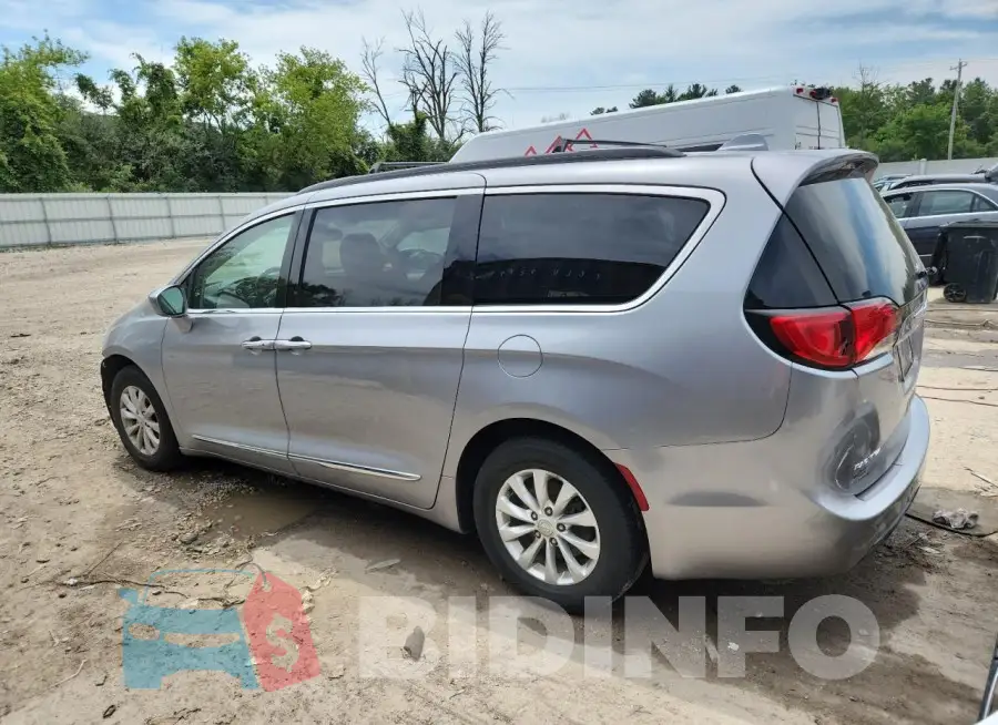 2C4RC1BG9HR621799 Photo# 2