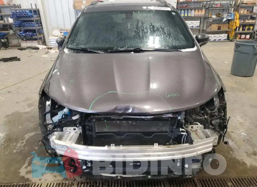2C4RC1EG6JR261831 Photo# 5