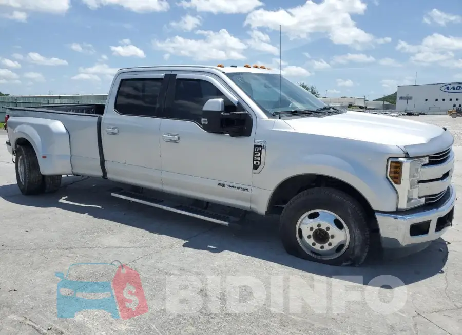 1FT8W3CT2JEB88825 Photo# 4