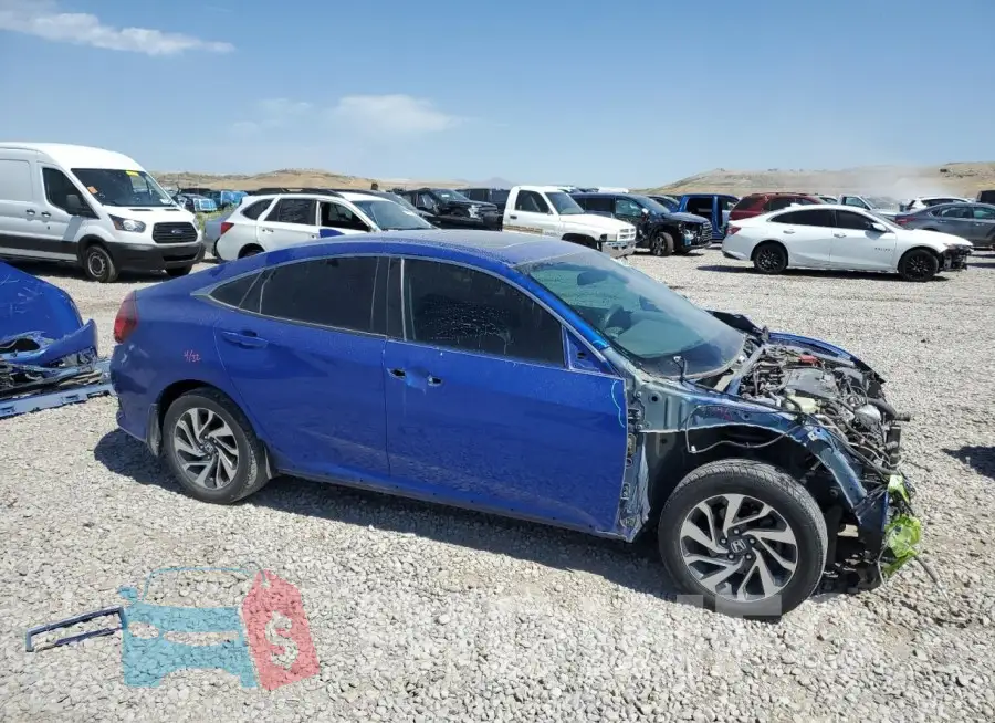 19XFC2F72HE040052 Photo# 4