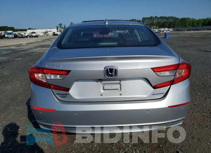 1HGCV3F58MA015687 Photo# 6