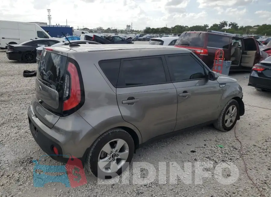 KNDJN2A28J7580432 Photo# 3