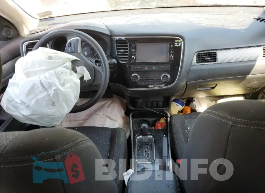 JA4AD2A34JZ005643 Photo# 8
