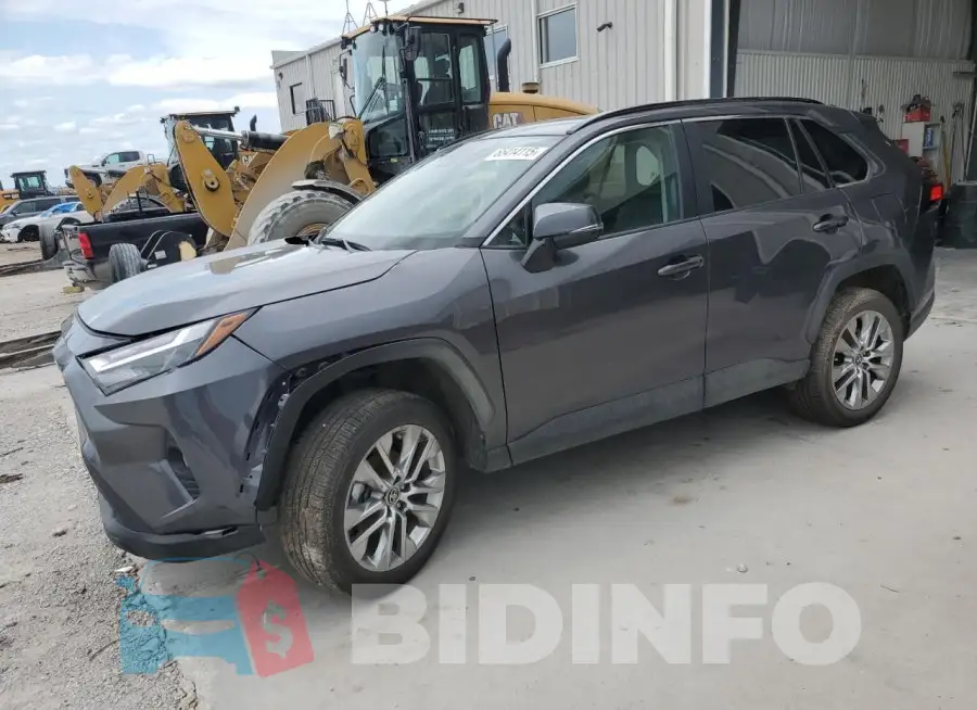 2T3A1RFV2RC416702 Photo# 1