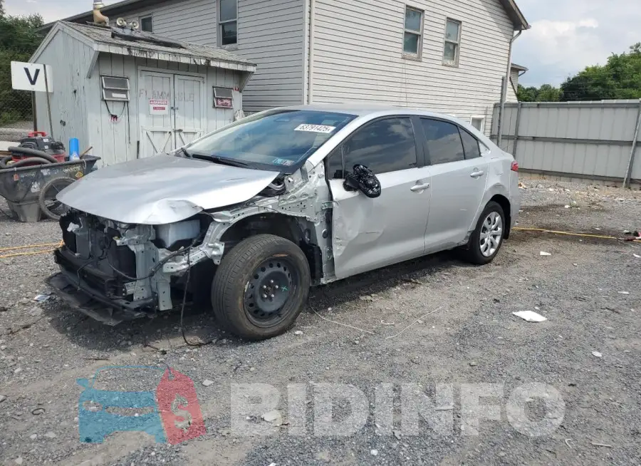 JTDBCMFE3R3027862 Photo# 1