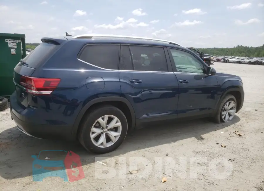1V2LR2CA9JC587607 Photo# 3