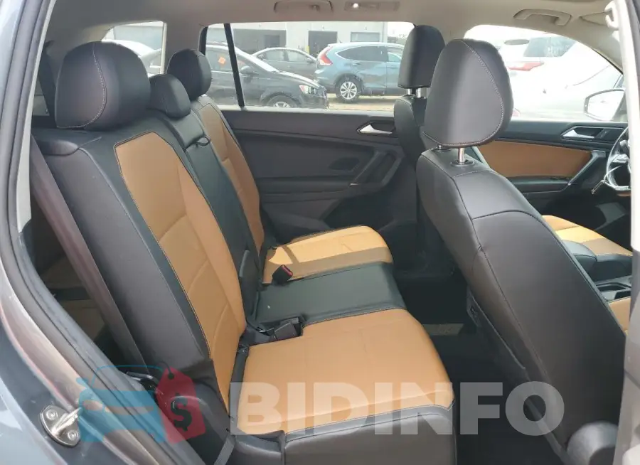 3VV3B7AXXJM125194 Photo# 11