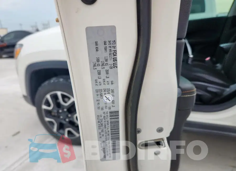 3C4NJDAB3LT174601 Photo# 13