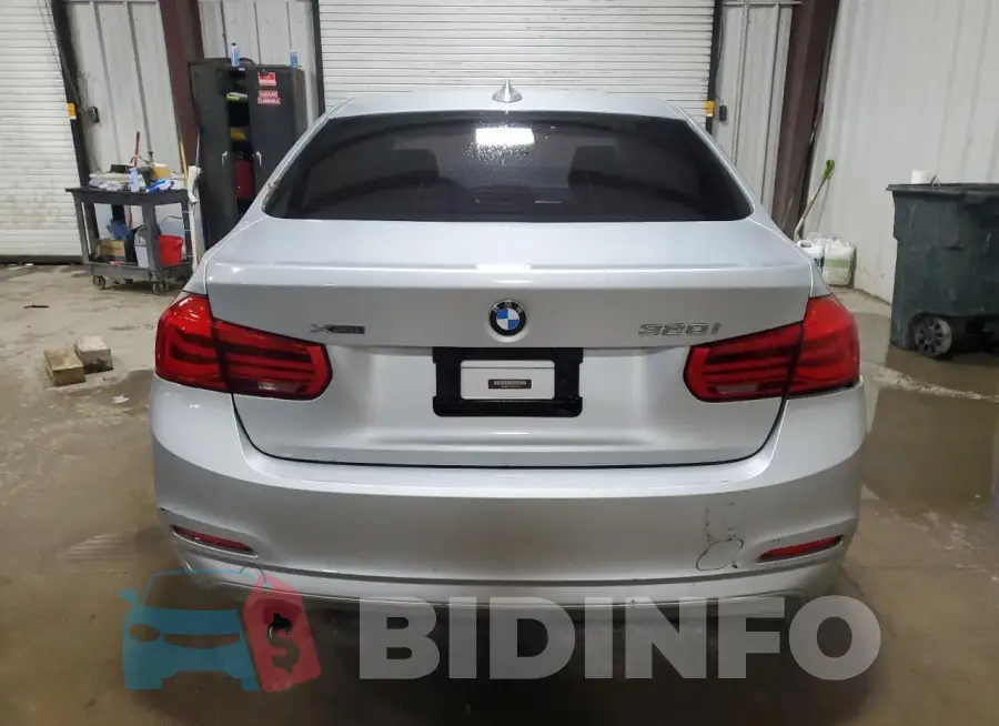 WBA8A3C55GK551237 Photo# 6