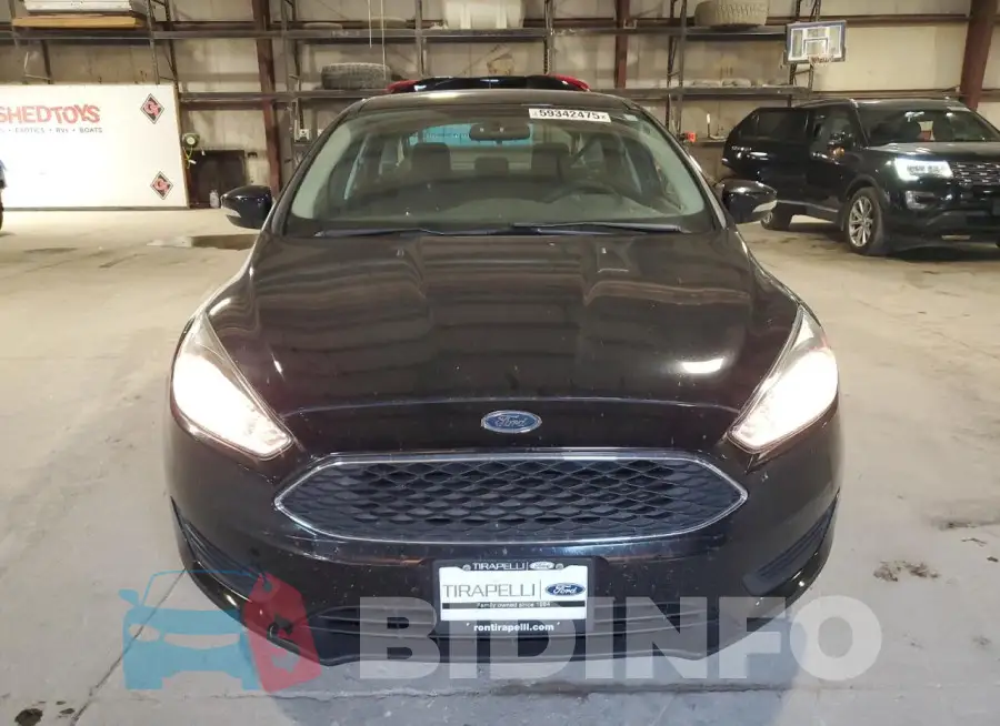 1FADP3F2XHL252667 Photo# 5