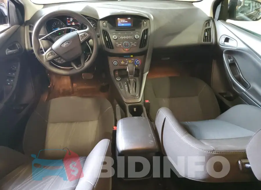 1FADP3F2XHL252667 Photo# 8