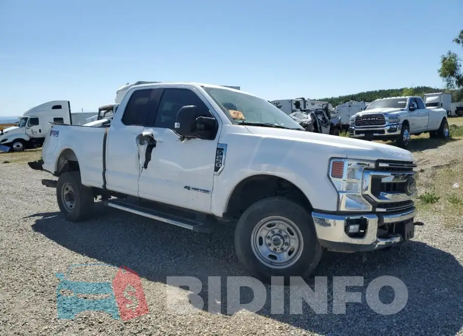 1FT8X2BTXMEC32275 Photo# 4
