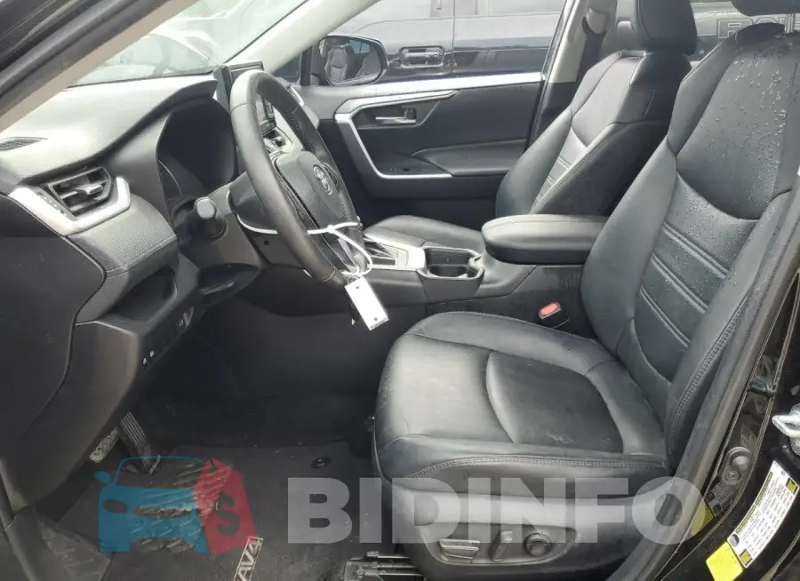 2T3C1RFV2MC125201 Photo# 7