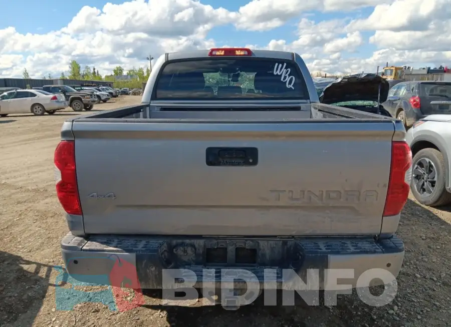 5TFDM5F12KX082018 Photo# 6