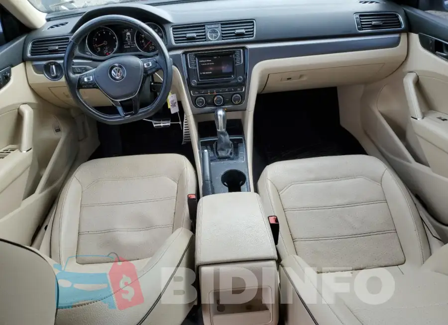 1VWDT7A35HC050698 Photo# 8