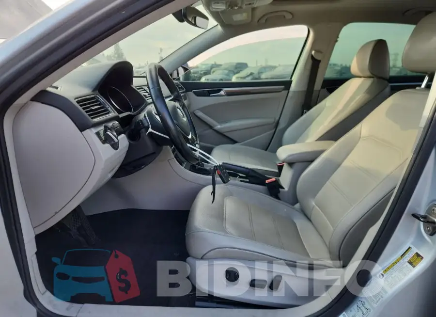 1VWGT7A39HC059837 Photo# 7