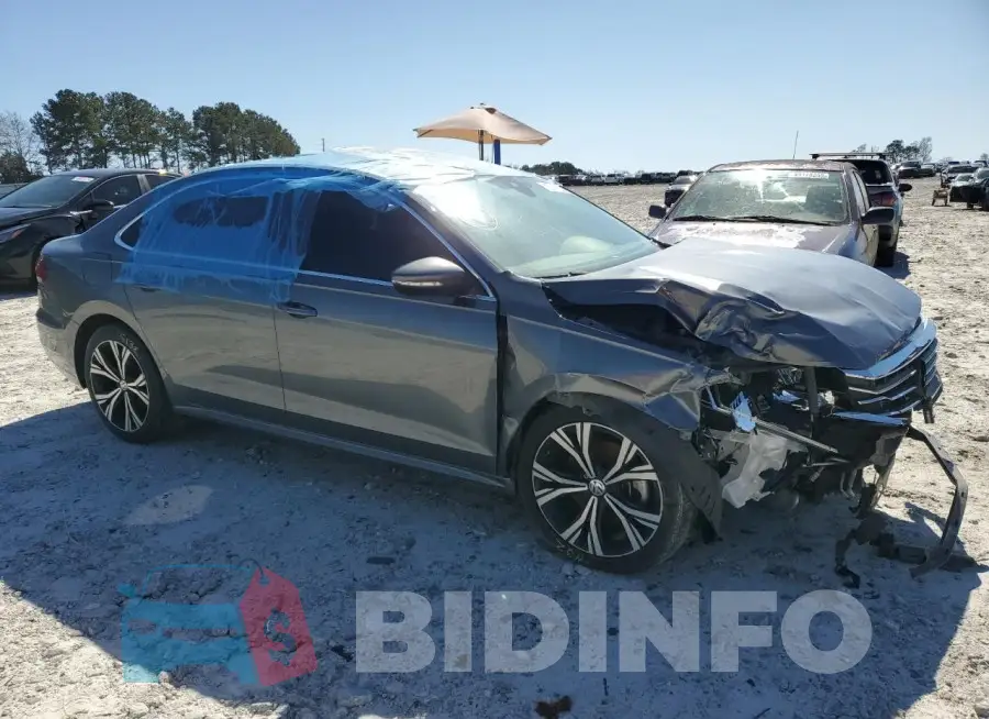 1VWSA7A32MC009338 Photo# 4