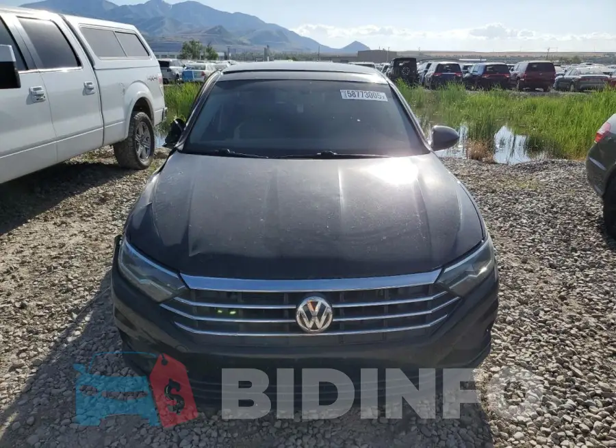 3VWC57BU5KM236082 Photo# 5