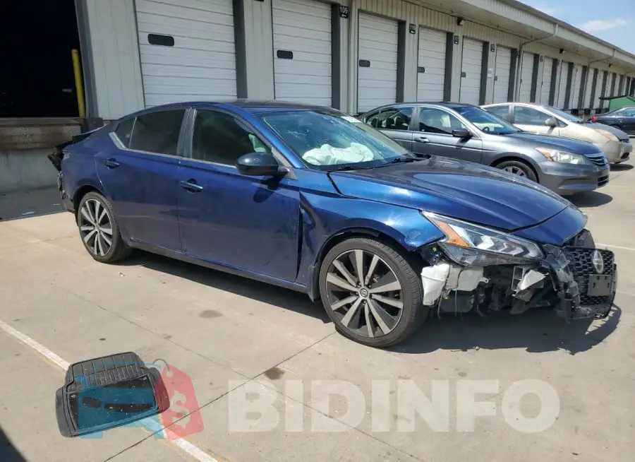 1N4BL4CV1MN329447 Photo# 4