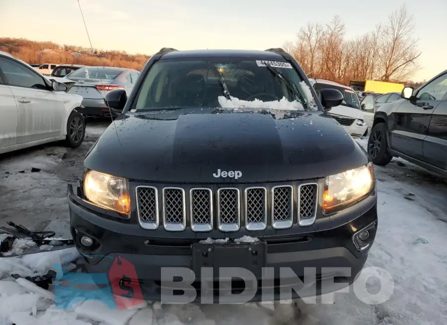 1C4NJCEB4HD185673 Photo# 5