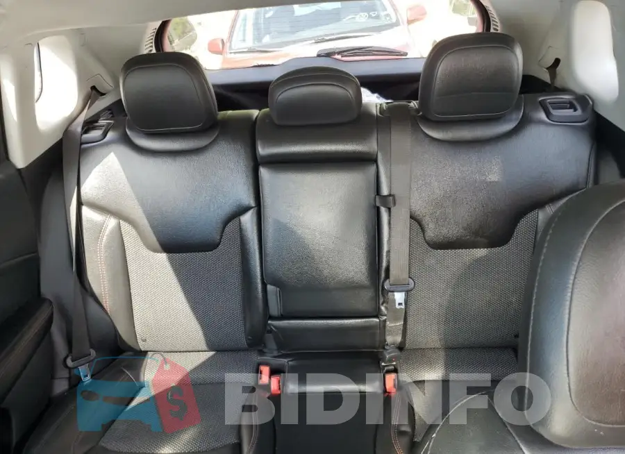 3C4NJDDB4LT203499 Photo# 10