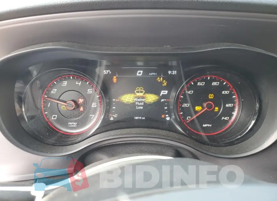 2C3CDXMG5PH620872 Photo# 9