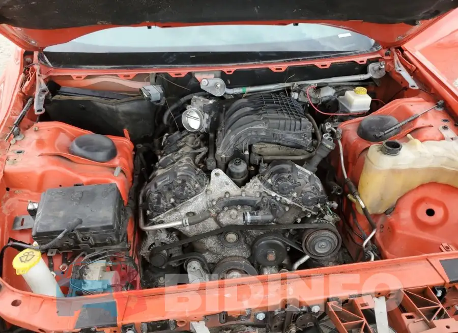 2C3CDZAG4KH731647 Photo# 11