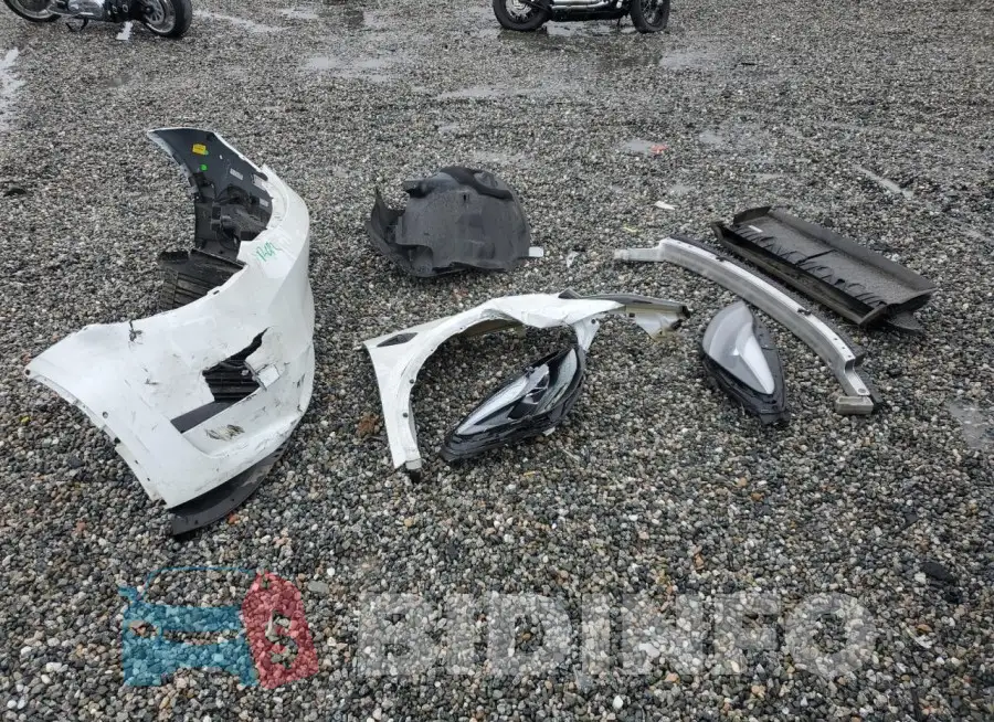 7SAYGDEE7NF557851 Photo# 12