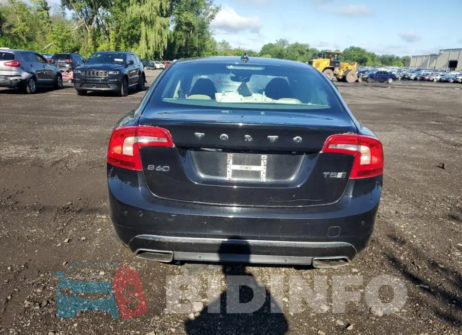 LYV402TK8HB141665 Photo# 6