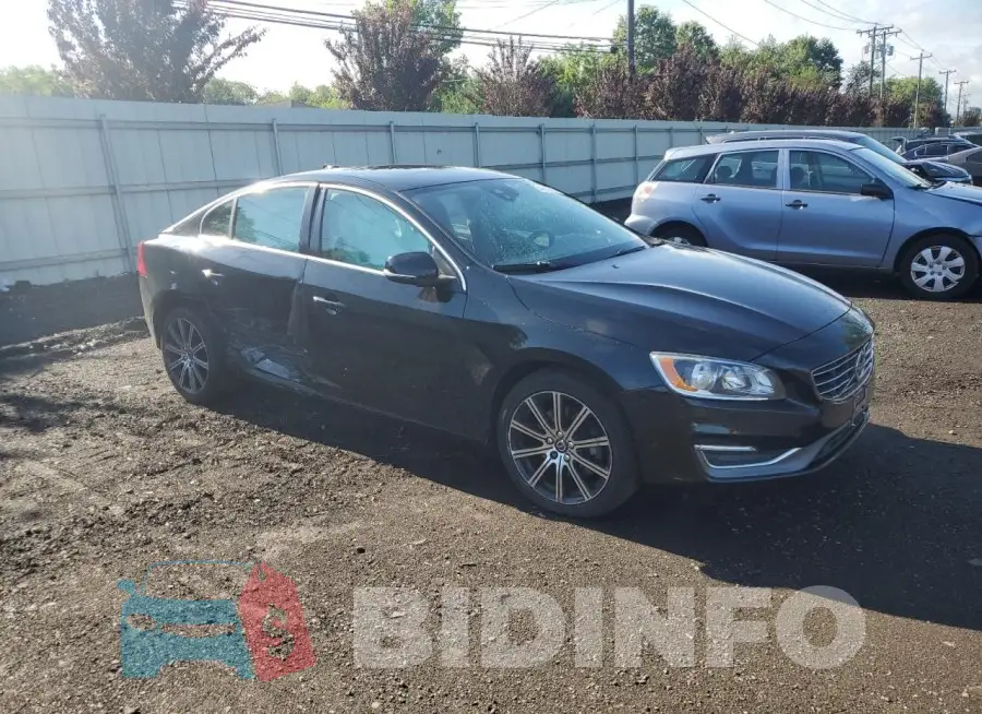 LYV402TK8HB141665 Photo# 4