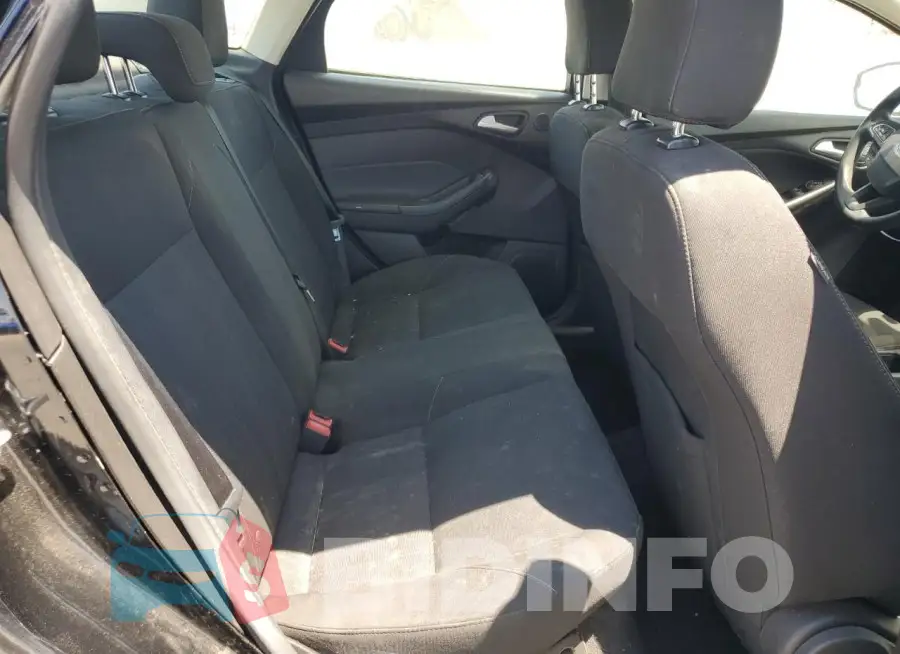 1FADP3H24HL285175 Photo# 10